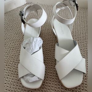 Everlane Clog Sandal - Size 7 White - NEW WITHOUT BOX